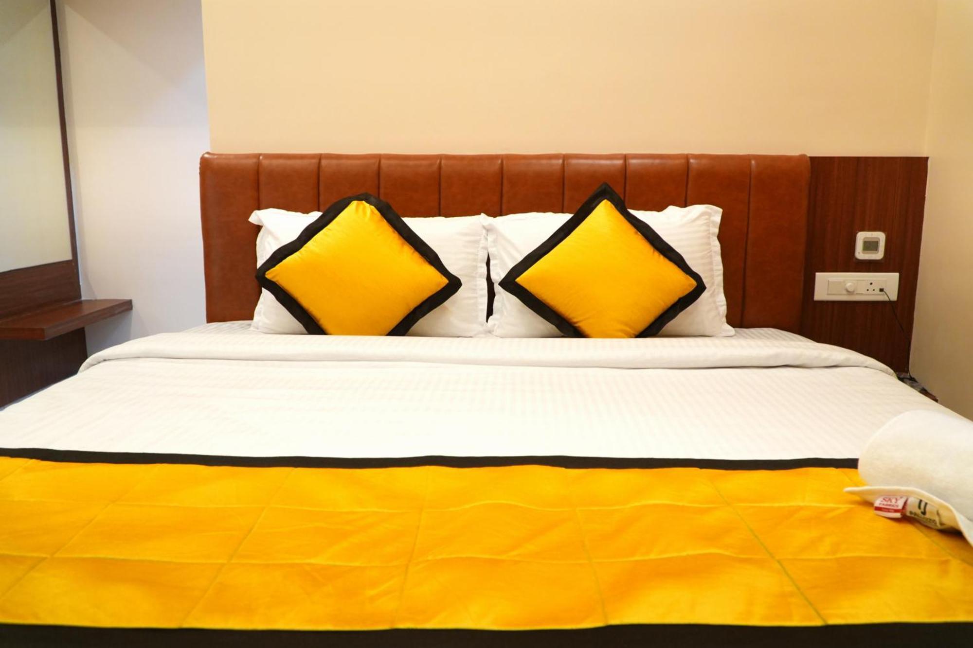 Uj Pallazzio - Business Class Luxury Hotel Тируваннамалай Экстерьер фото